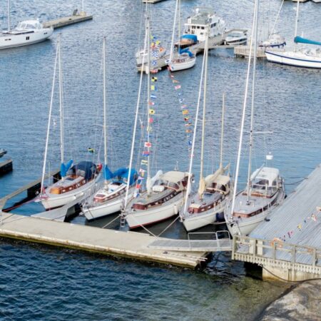 Träarbeten Vindö Marin Vindöbåt Mahogny